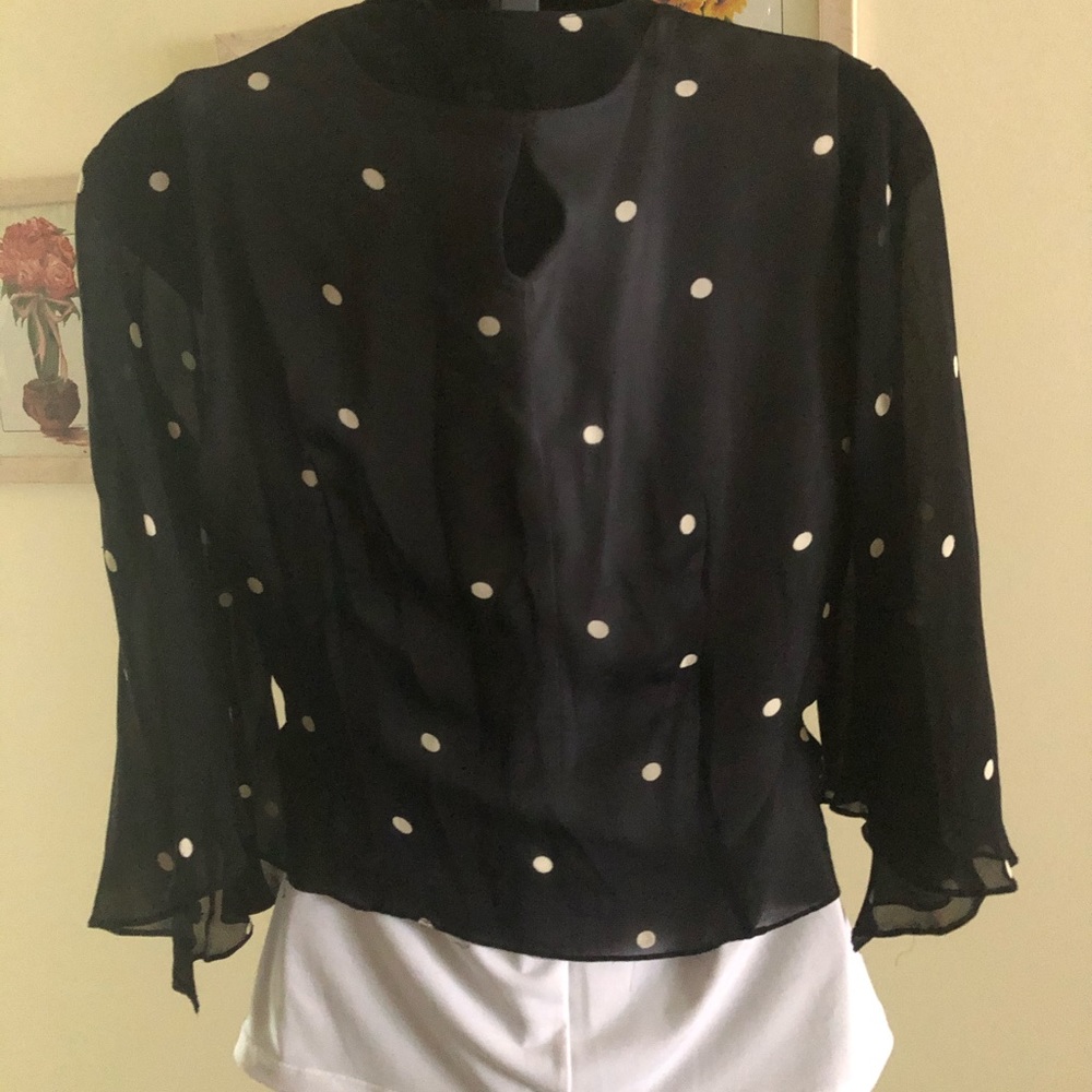 Tops - Picture 3 of 4